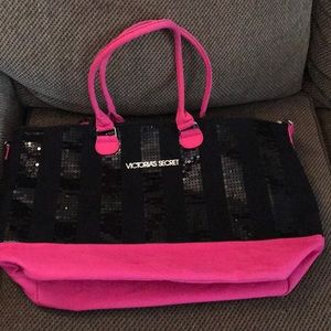 Victoria Secrets Weekender